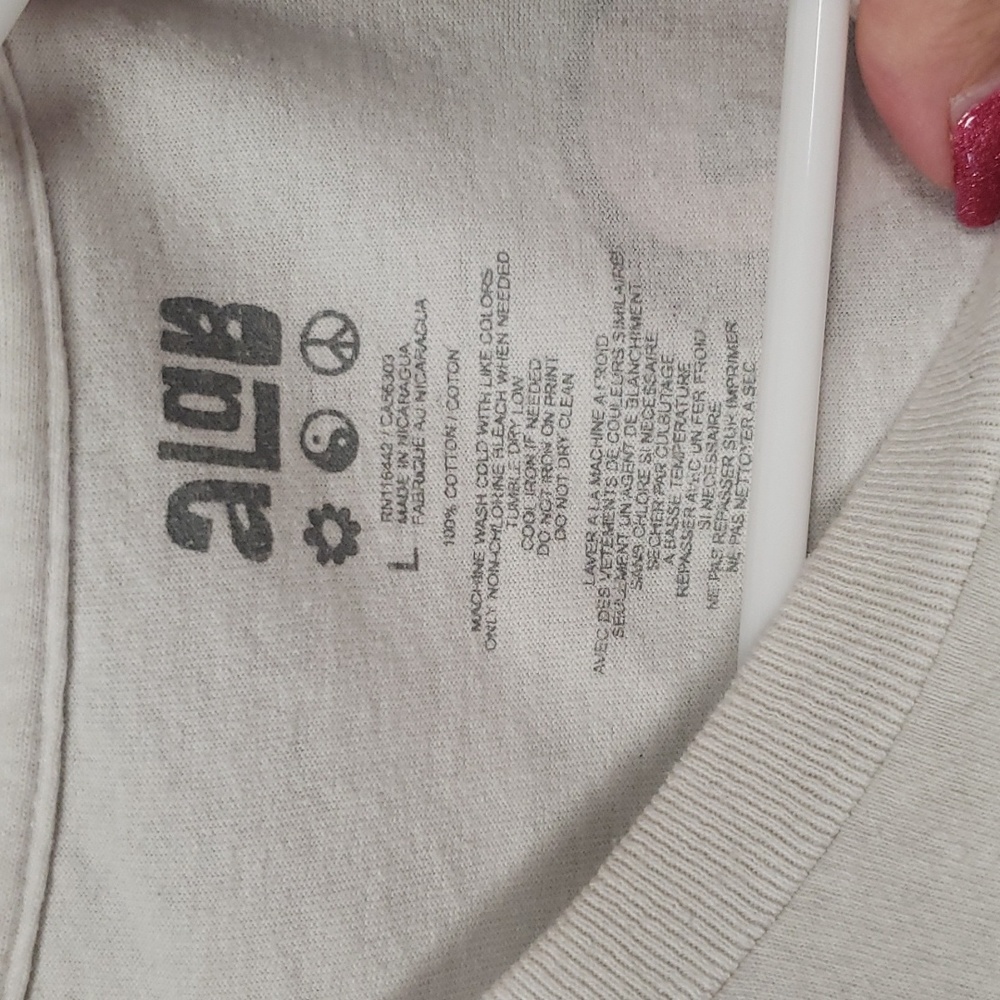 Shirt - Picture 4 of 4